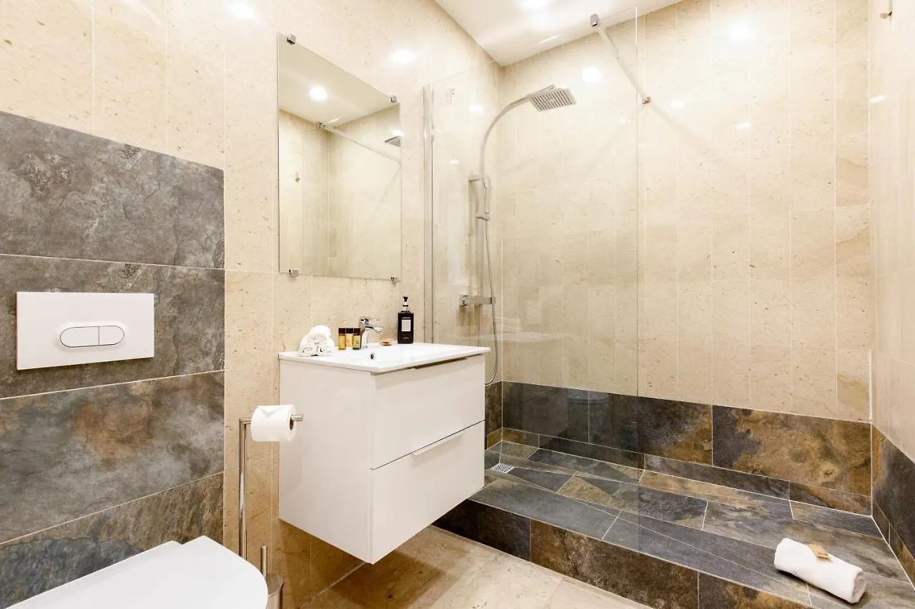 Gray D'Albion 1D2 Yourhosthelper Cannes Apartment